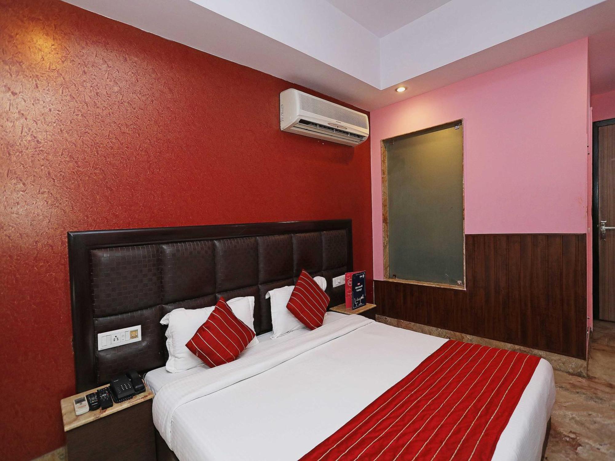 Oyo Hotel Vedas Heritage Delhi  Exterior photo