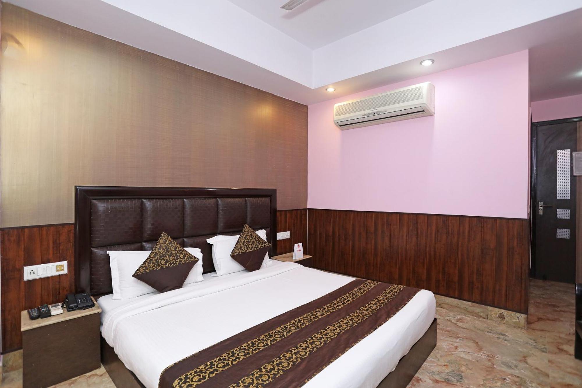 Oyo Hotel Vedas Heritage Delhi  Exterior photo
