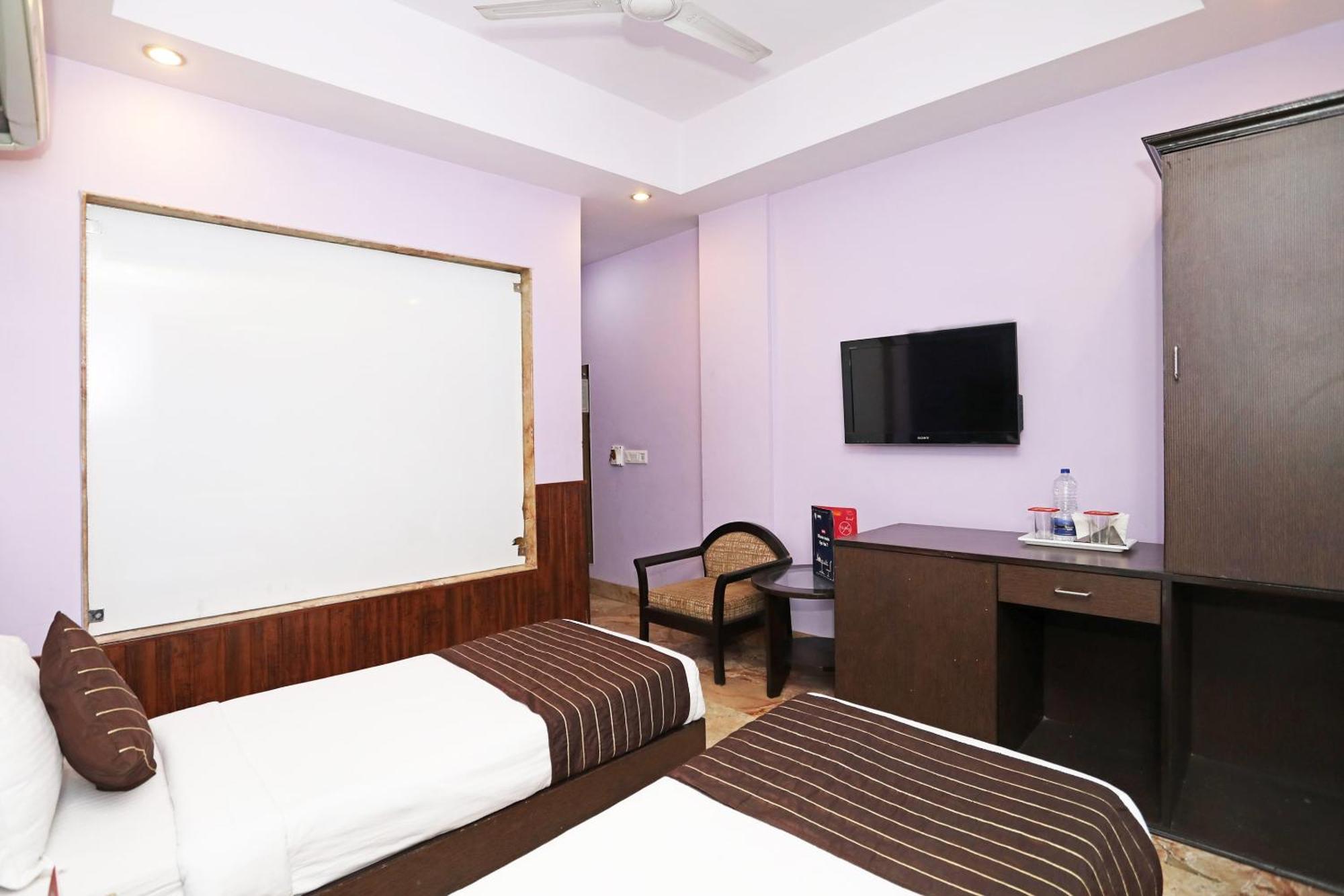 Oyo Hotel Vedas Heritage Delhi  Exterior photo